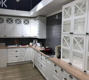 Idag blir det ombyggnad av belysningen i Epoqs köksutställningen hos Elgiganten i Partille ️ (1)