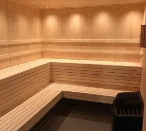 Renoveringen av bastu på Sats Torslanda är klar lagom till att den får användas igen imorgon.Tack för för förtroendet SATS.Och ett gött samarbete med service killarna på B R A Bygg